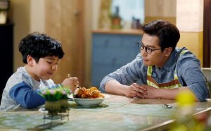 Trẻ không gần gũi bố dễ mắc 4 khuyết điểm khi lớn lên