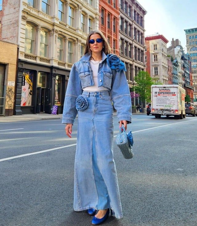 Mẹo chinh phục chân váy denim chất chơi sành điệu như các cô nàng fashionista
